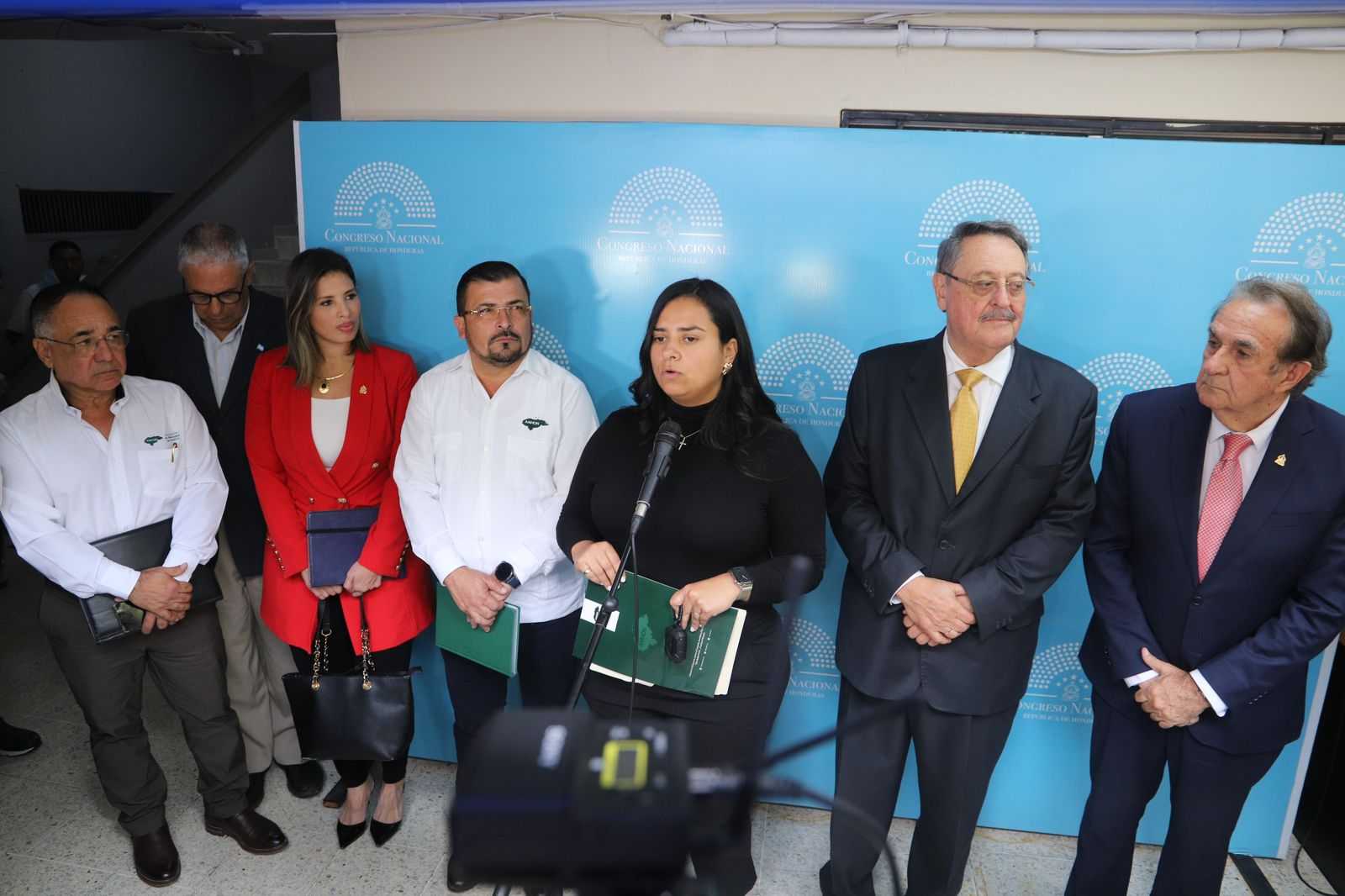 Congreso del Pueblo comienza la construcción de una nueva Ley de Contratación del Estado